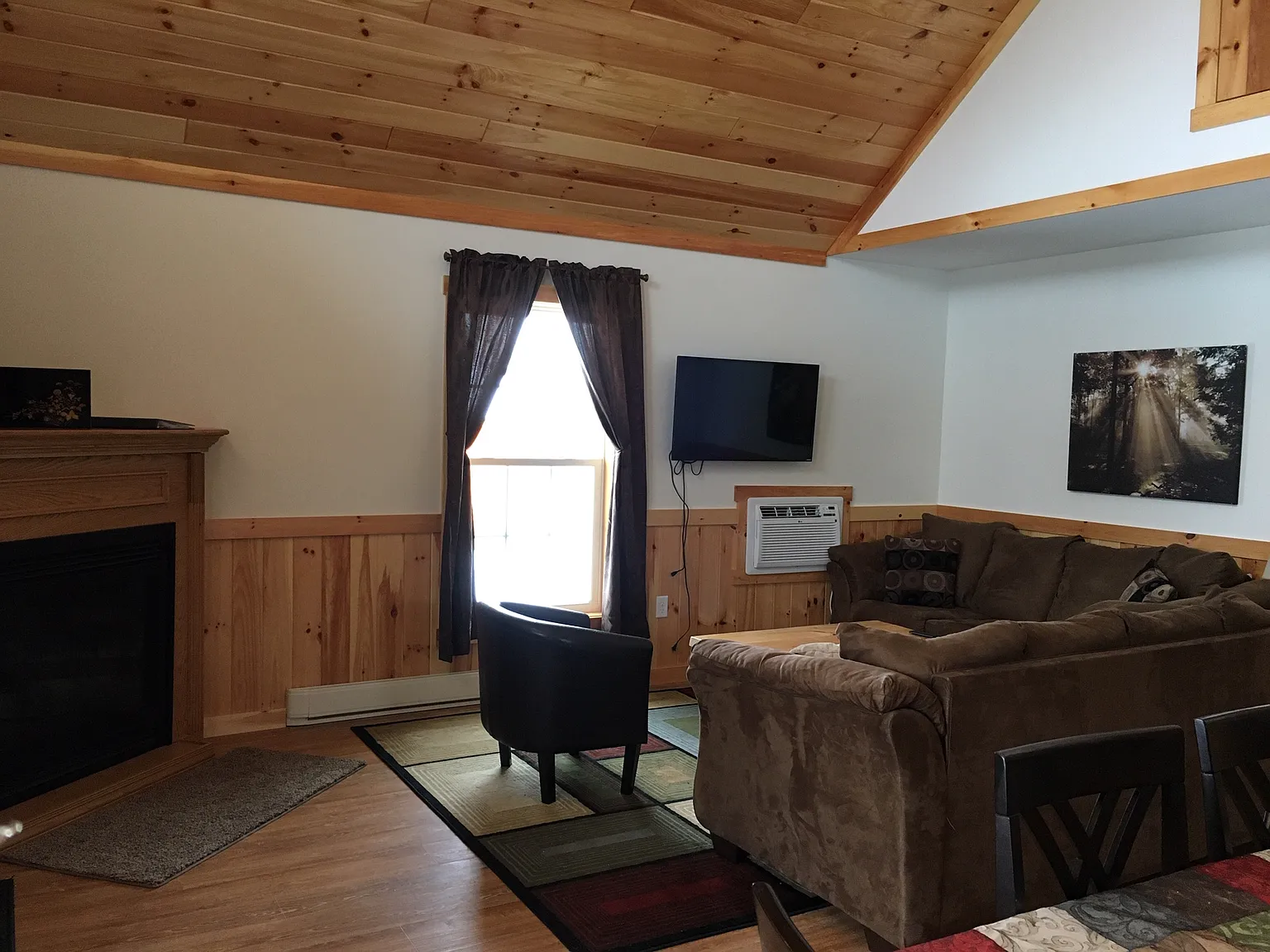 2 bed, 800 sqft, $1,980 — Photo 4