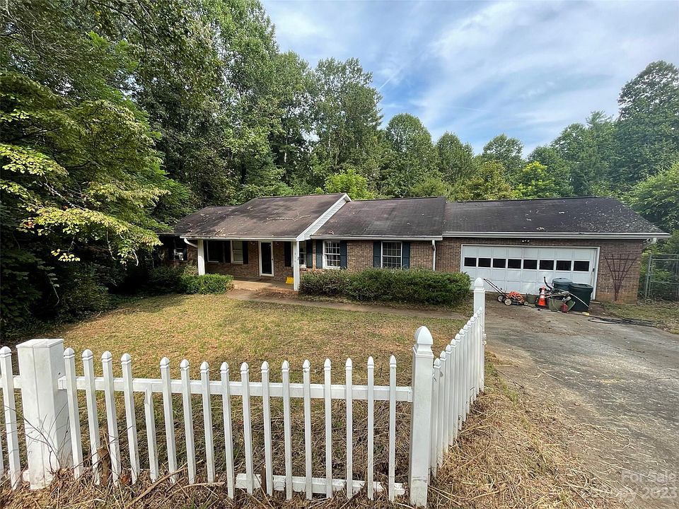 1st image of 316 Tree Haven Blvd