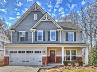 1092 Callonwood Dr, Matthews, NC 28104