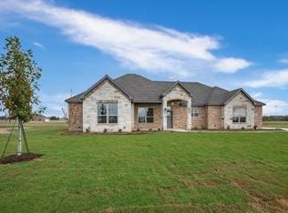 1025 Katie Ct, Azle, TX 76020