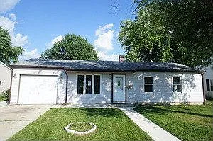 515 Laurel Ave photo 1
