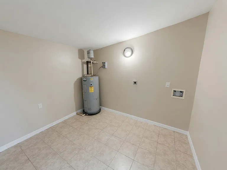 4441 Virginia St — Photo 7