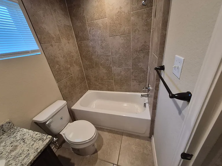 7014 Lakeview Dr #102 — Photo 30