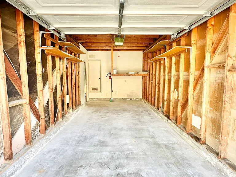 309 Ivy Ter — Photo 22
