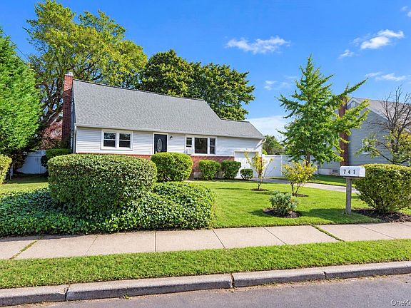 3rd image of 741 Bellmore Road