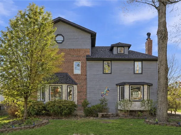 116 Pasadena Dr, Pittsburgh, PA 15215