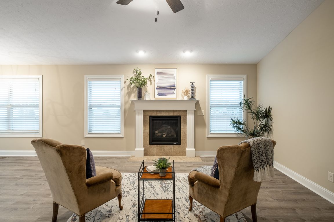 next background image