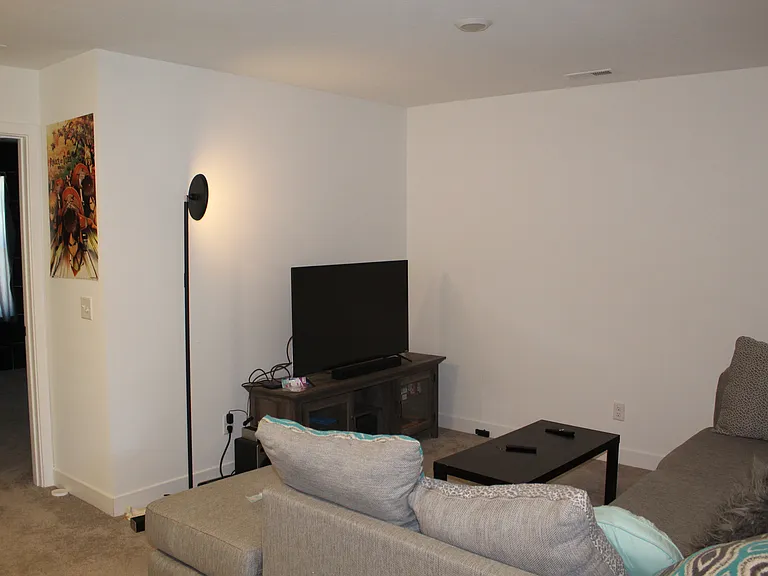 7218 Governors Row N — Photo 6