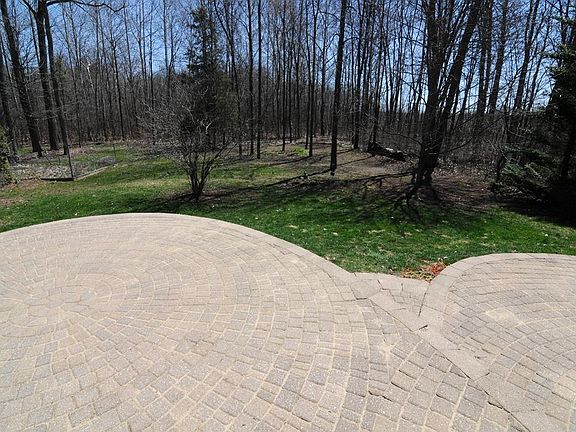 4th image of 14235 Arlene Ln #17