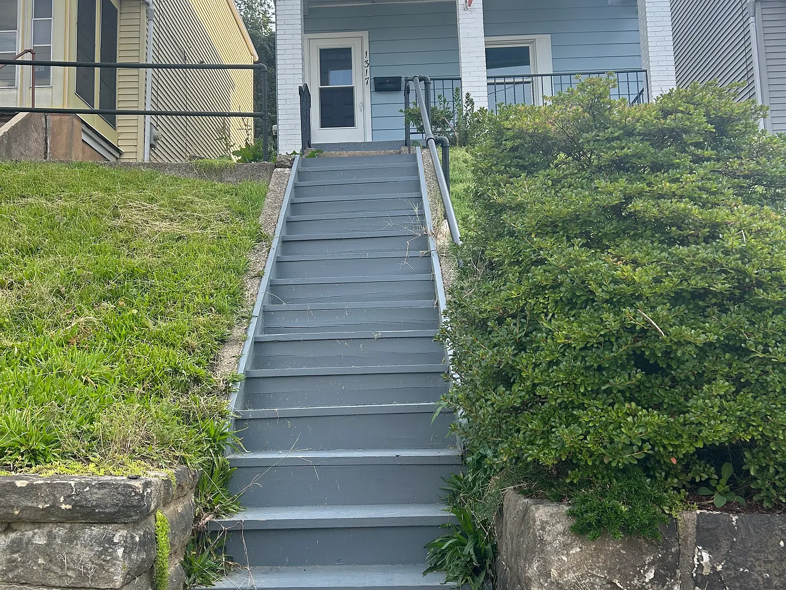 2 bed, 1008 sqft, $1,325 — Photo 2