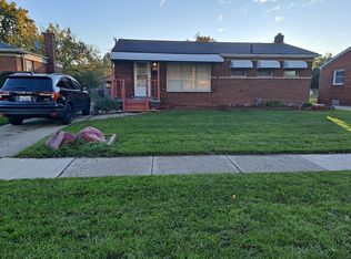 22426 Karam Ct, Warren, MI 48091