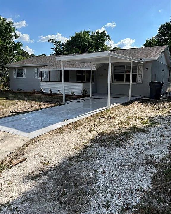 1st image of 125 Edgewater Dr