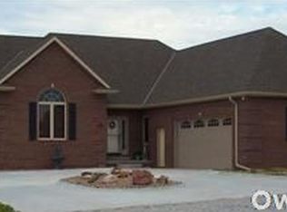 1975 S Imig Dr, Seward, NE 68434