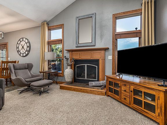5th image of 12756 Brentwood Ct
