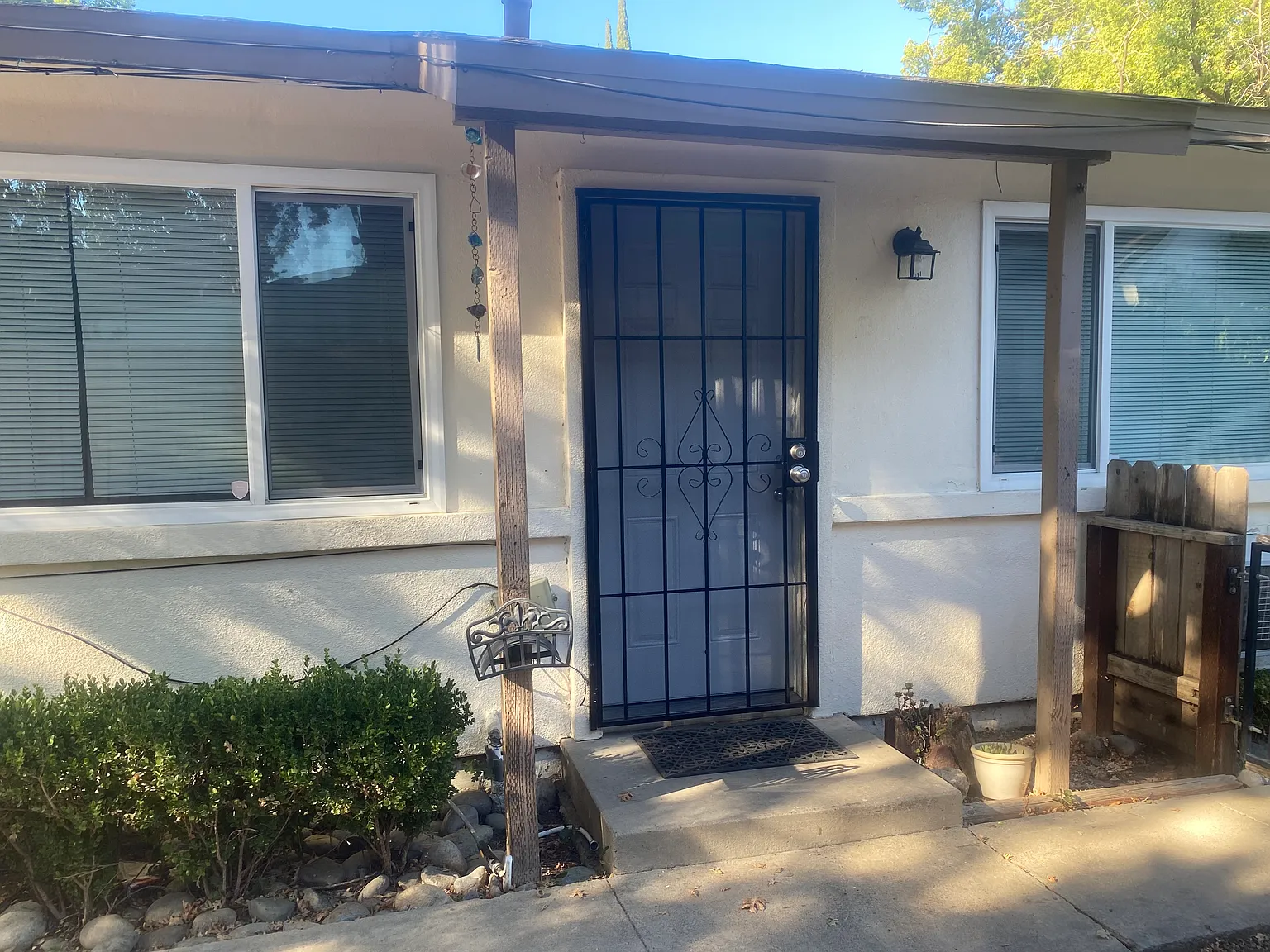 2 bed, 728 sqft, $1,425 — Photo 2