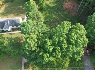 121 Edgewater Dr, Anderson, SC 29626