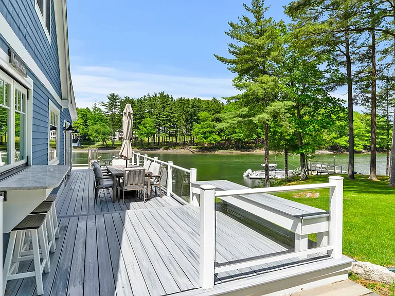 6 Sagamore Grv — Photo 74
