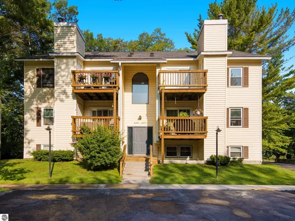 4263 Mitchell Creek Dr #2D, Traverse City, MI 49686