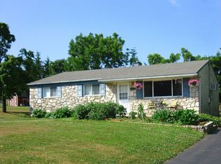 3806 Monitor Dr, Collegeville, PA 19426