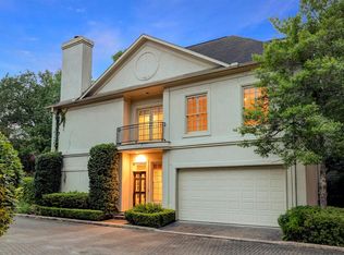 57 Briar Hollow Ln APT 4, Houston, TX 77027