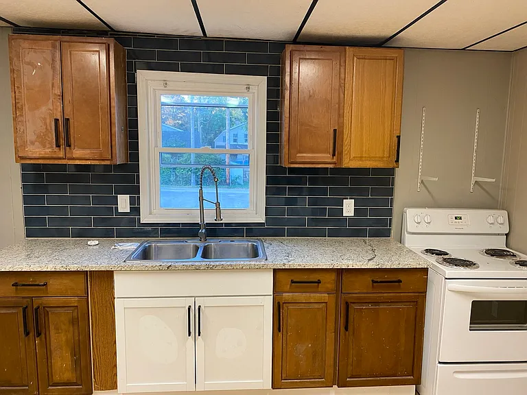 233 Scioto St #A — Photo 6