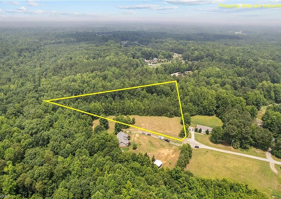 1st image of 5523 Pleasant Woods Dr