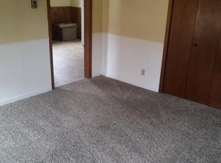 106 E Courtland St APT 1, Spring Valley, MN 55975