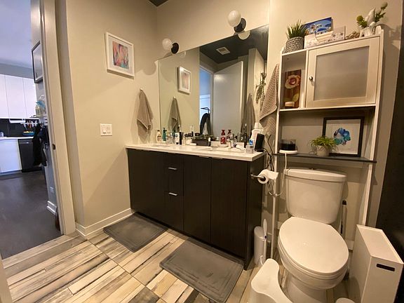 4th image of 3226 North Clark #6E