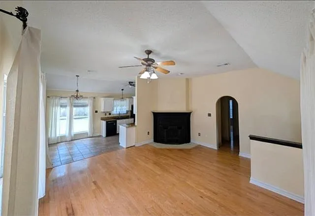 625 Nancy St — Photo 5
