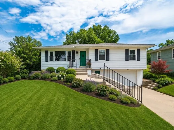 2913 S 29th St, Saint Joseph, MO 64503