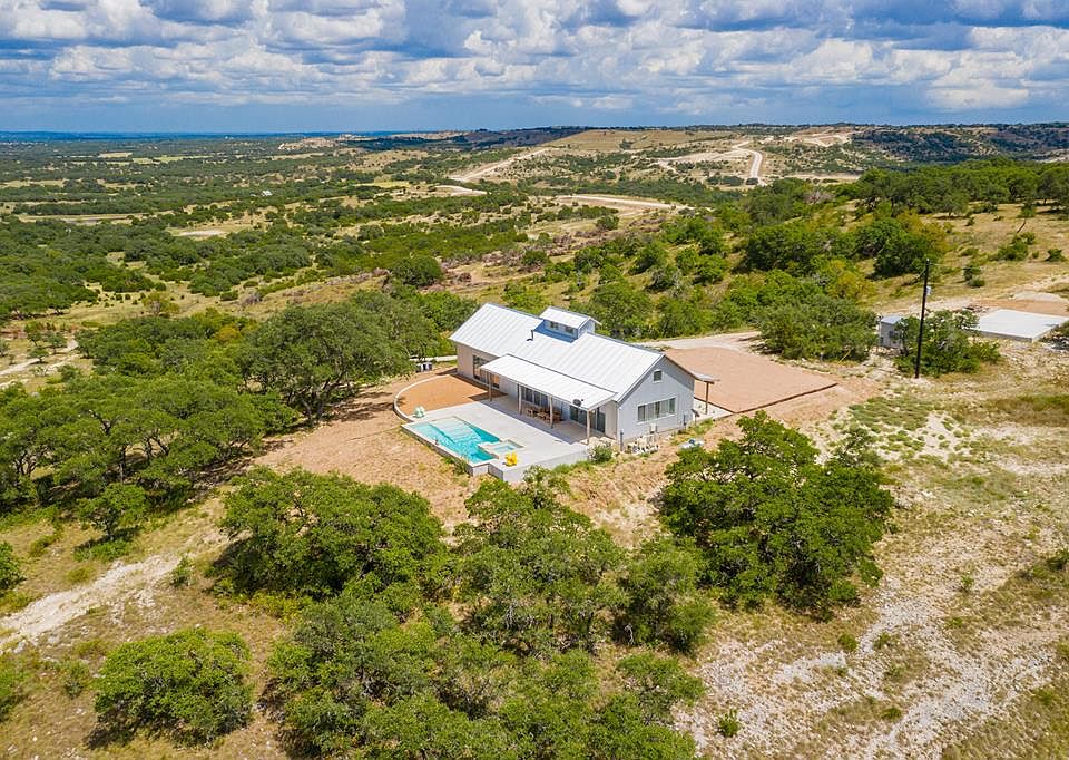 1st image of 595 Vista Verde