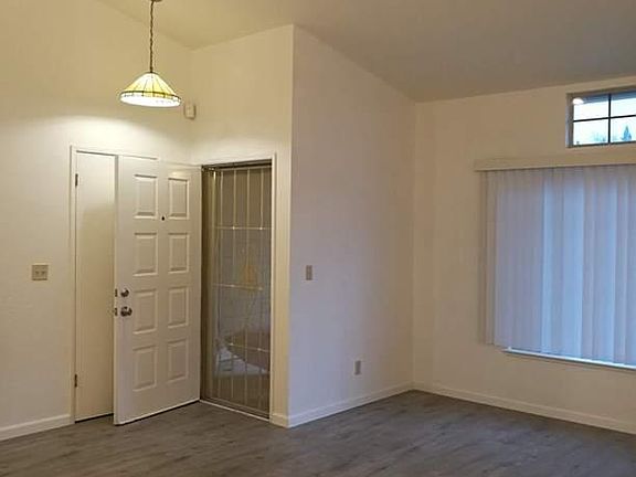 5th image of 8245 Union Creek Way