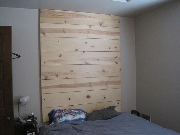 Bedroom. Built in Headboard.