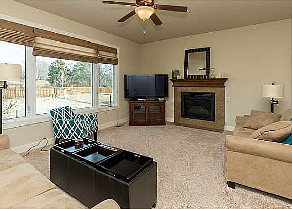 3rd image of 8995 Lake Dr