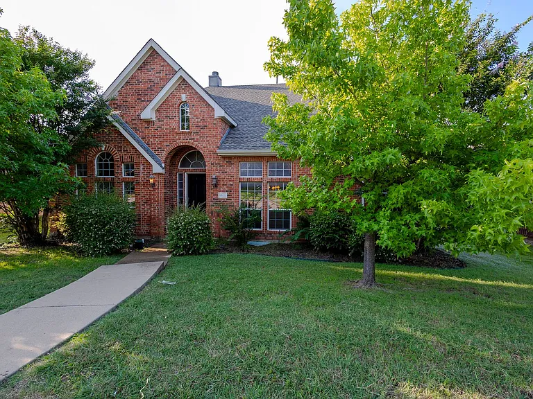 1200 Talley Ln — Photo 2