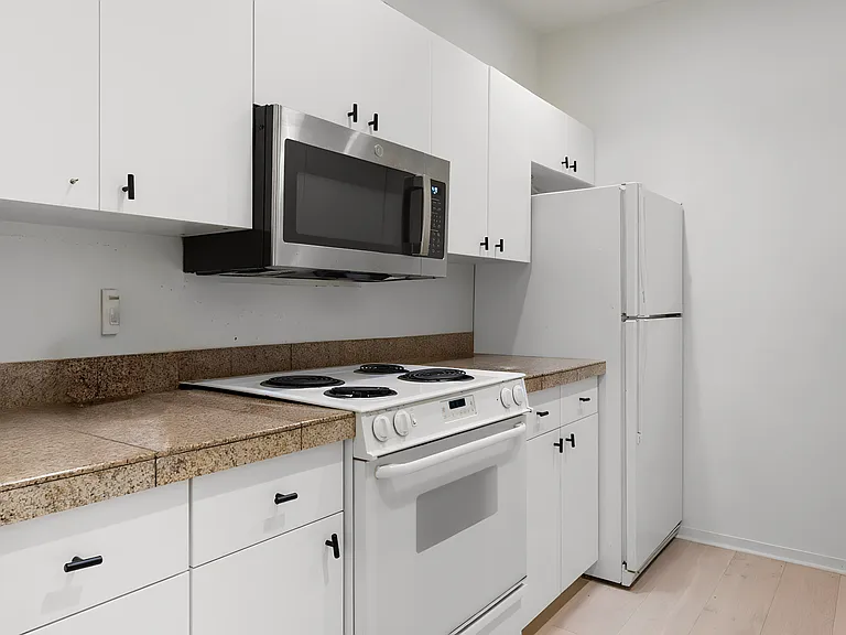 618 NW 12th Ave #310 — Photo 10