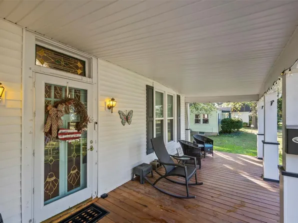 509 E Cypress St, Charleston, MO 63834