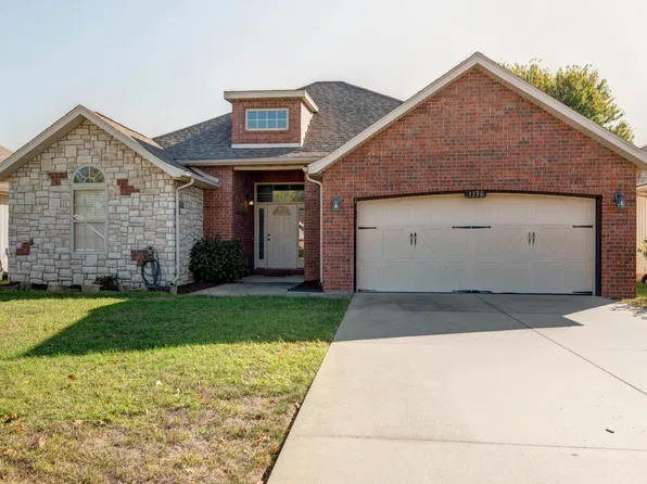 1136 S Elmwood Avenue, Springfield, MO 65804