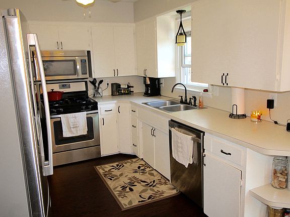 5th image of 1454 Gridley Ave NW