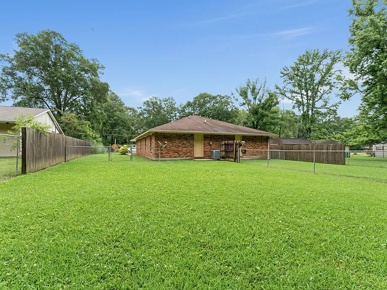 29511 Burns Ln — Photo 15
