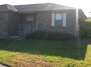 517 W North St, Lincoln, AR 72744