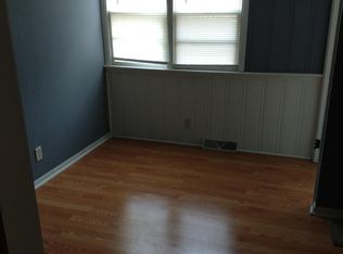 1031 Evergreen Ave, Waterloo, IA 50701