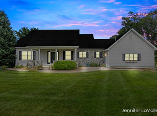 1471 Ten Mile Rd NE, Comstock Park, MI 49321