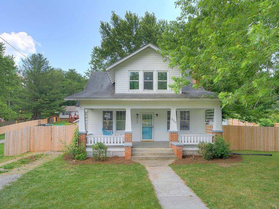 1st image of 860 College St