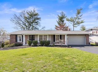 313 Providence Rd, Ballwin, MO