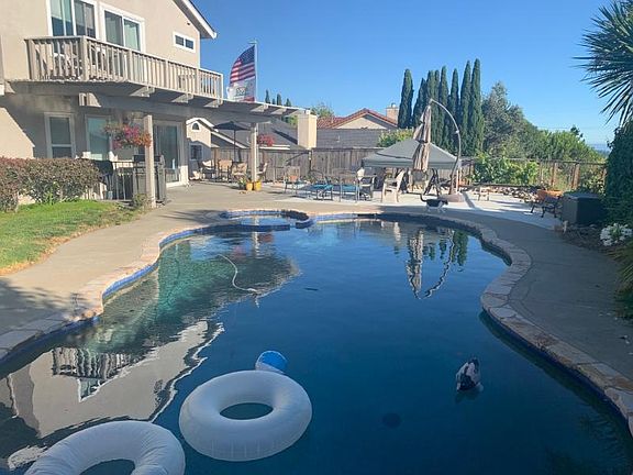 3rd image of 5910 Charter Oaks Dr