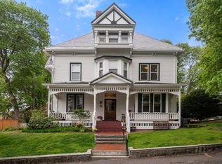 14 Center St APT 3, Watertown, MA 02472