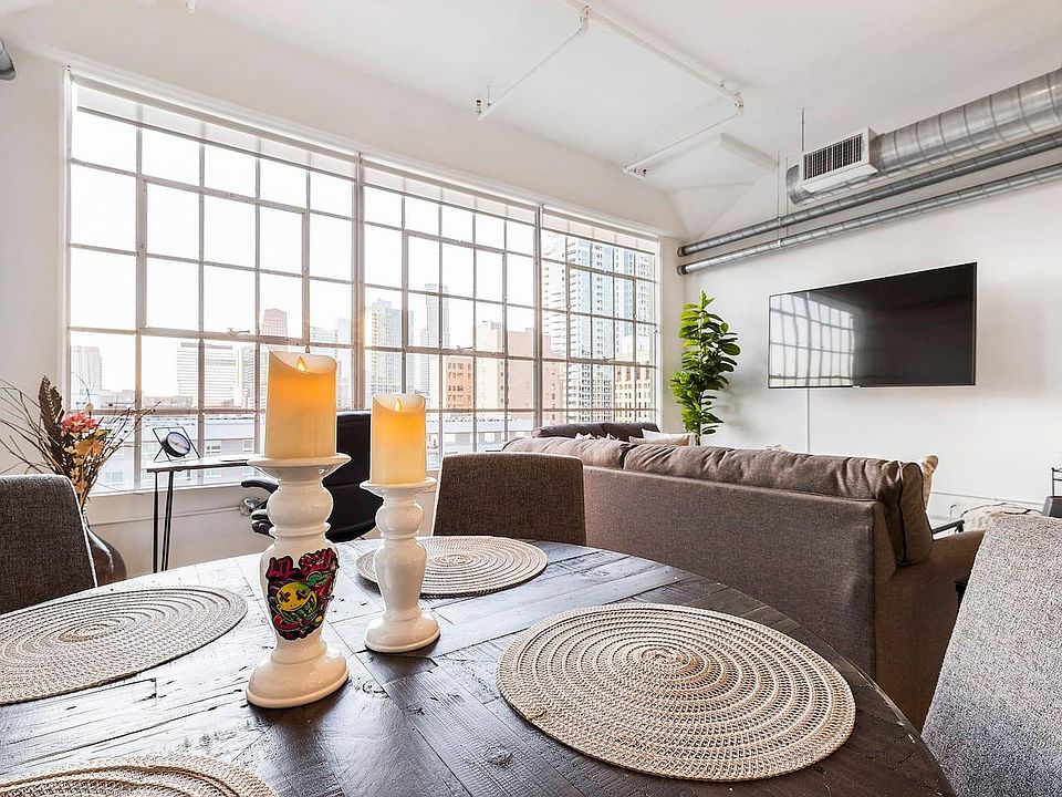 1st image of 939 S Broadway #1065
