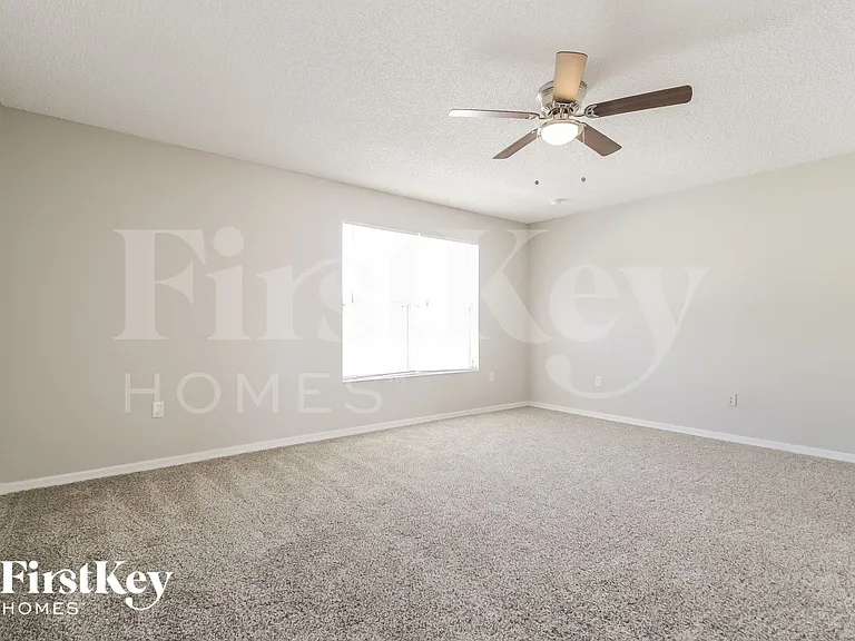 556 Big Sioux Ct — Photo 7