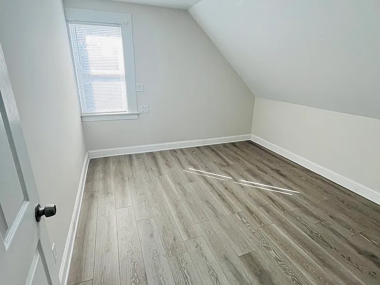 349 Ellsworth Ave #2 — Photo 16